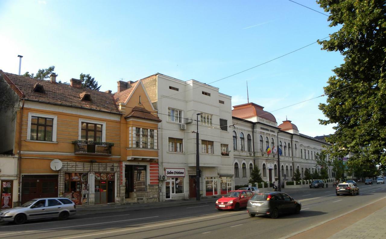 Modern Old Town Ap. Baritiu Apartment Cluj-Napoca Exterior photo